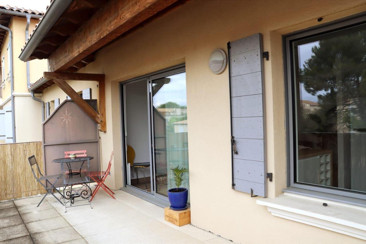 Uzes Centre La Terrasse Des Capucines Avec Garage Privee Apartment Exterior foto
