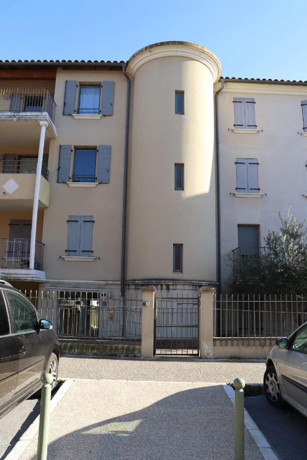Uzes Centre La Terrasse Des Capucines Avec Garage Privee Apartment Exterior foto
